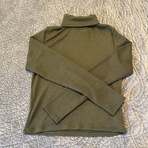 Heart & Hips Women Large Green Mock Turtleneck Long Sleeve Crop Top Rayon Cotton
